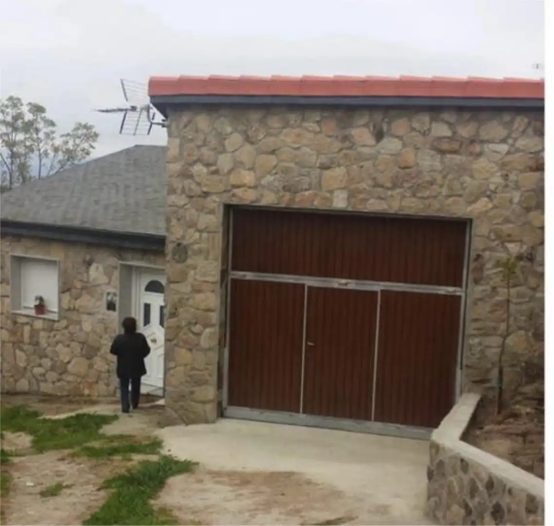 Vista exterior de Casa o chalet en venta en Oímbra con Amueblado