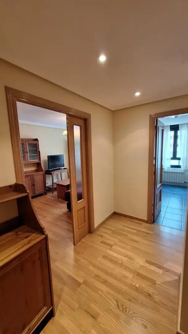Piso de alquiler en Calle del Monasterio de Nuestra Señora del Henar, 407, Villa de Prado Piso de alquiler en Valladolid Capital con Calefacción, Parquet y Amueblado