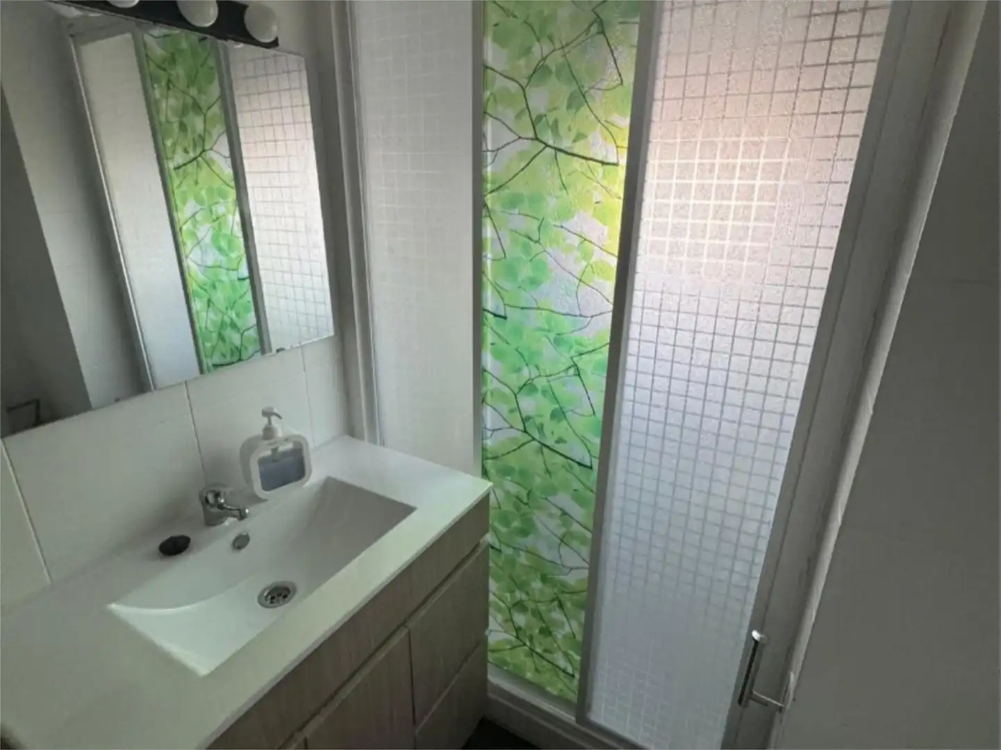 Piso en venta en Avenida Salvador Allende, 1, Roces Baño de Piso en venta en Gijón con Calefacción, Parquet y Trastero