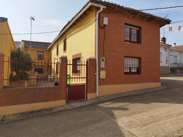 Finca rústica en Venta en Calle Mayor René, 1 en Saldaña