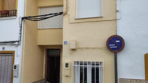 Foto 2 de Casa adosada en venta en Calle Baena, 85, Baena, Córdoba