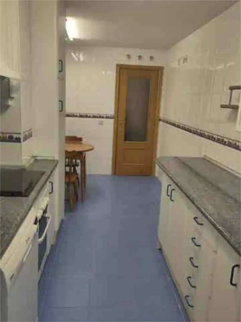 Piso de alquiler en Centro - Manguilla Cocina de Piso de alquiler en El Escorial con Terraza