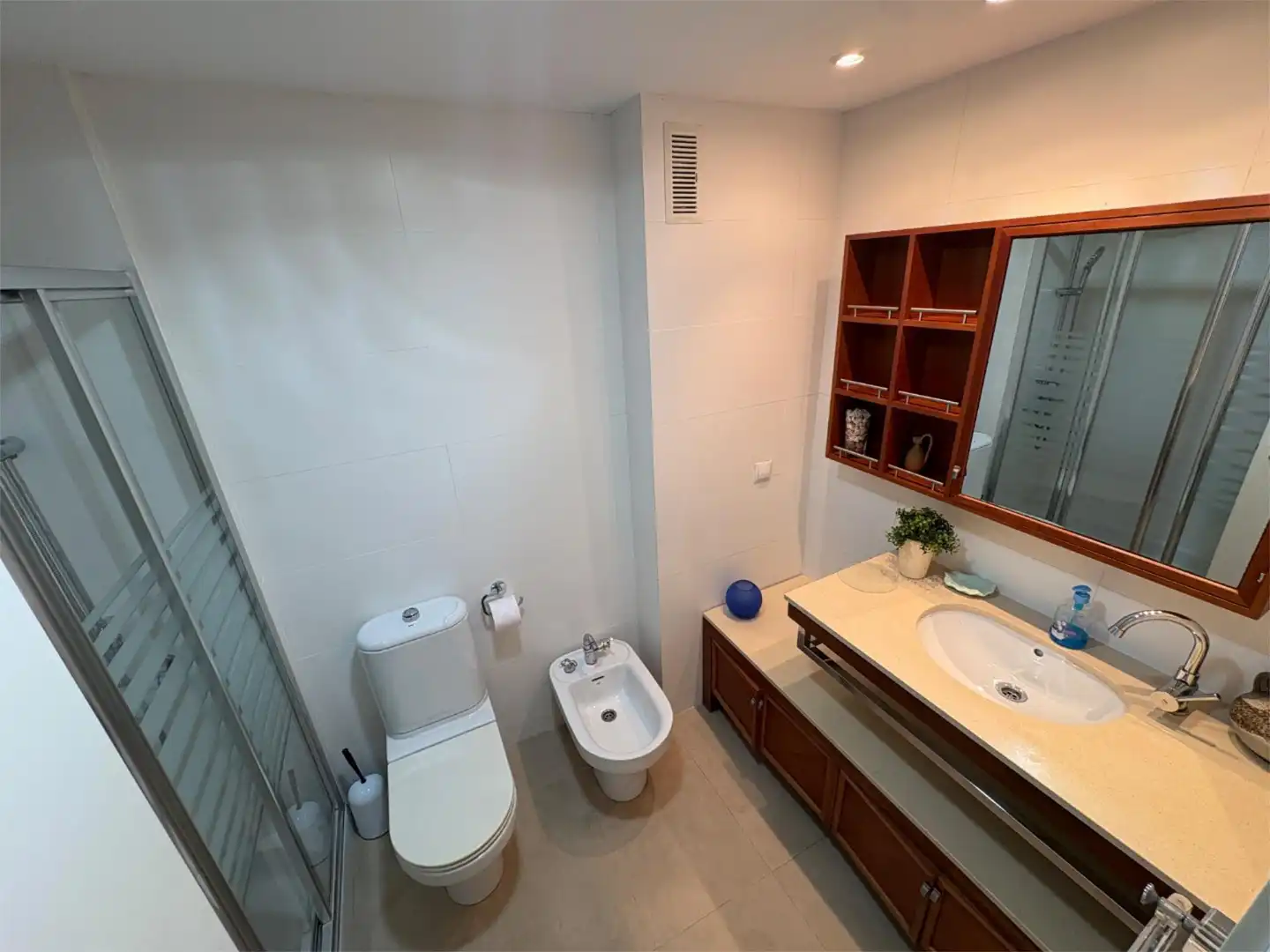Wohnungen zum Verkauf in Calle Pau de Sant Leocadi, 32, Oliva Nova Badezimmer von Wohnungen zum Verkauf in Oliva mit Terrasse und Schwimmbad