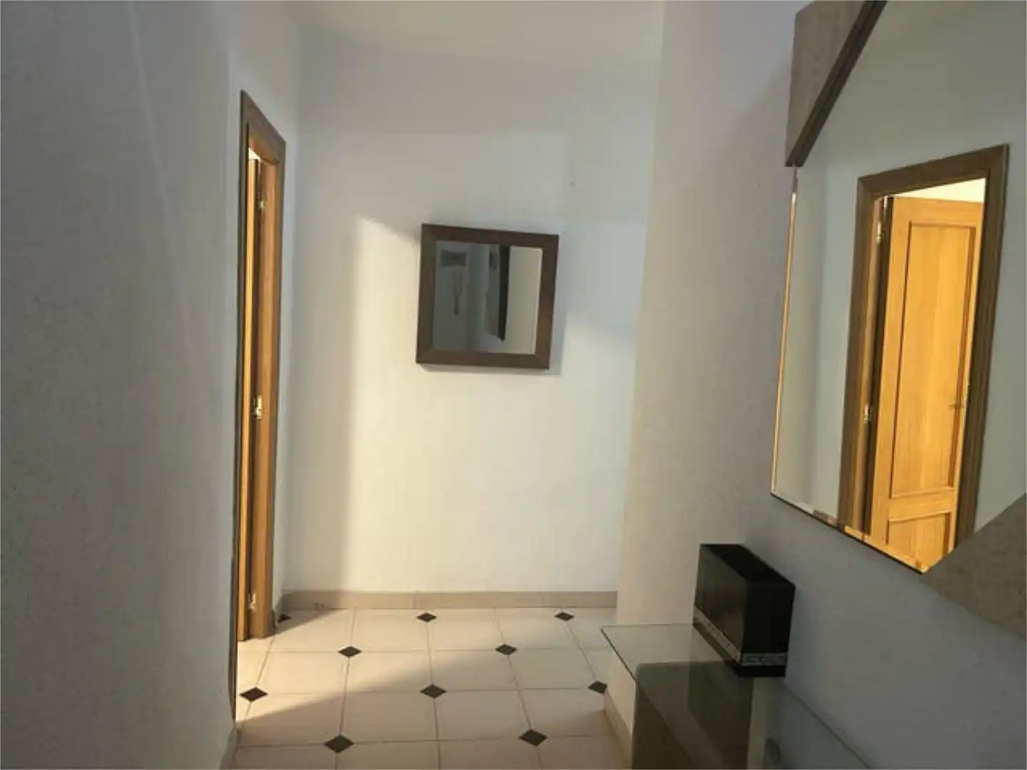 Piso de alquiler en Torrefiel Piso de alquiler en Valencia con Calefacción, Terraza y Amueblado