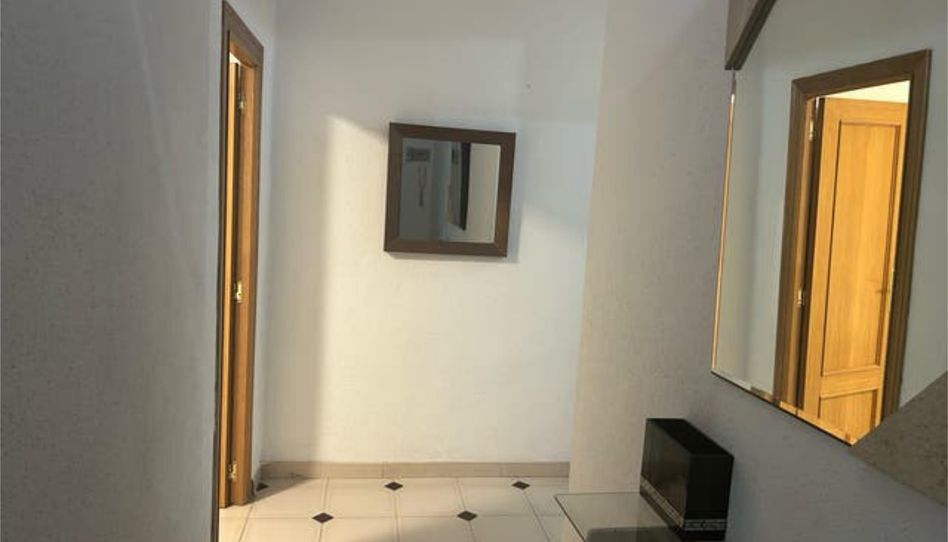 Piso de alquiler en Torrefiel, Valencia Capital - imagen 1 Foto 1 de Piso de alquiler en Torrefiel, Valencia Capital