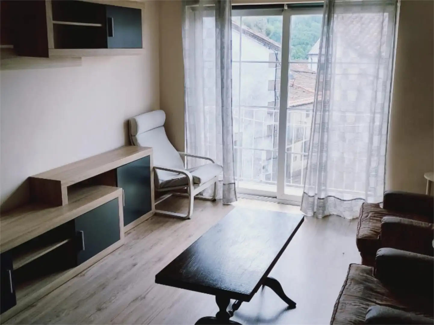 Sala d'estar de Pis de lloguer en Béjar amb Calefacció, Parquet i Moblat