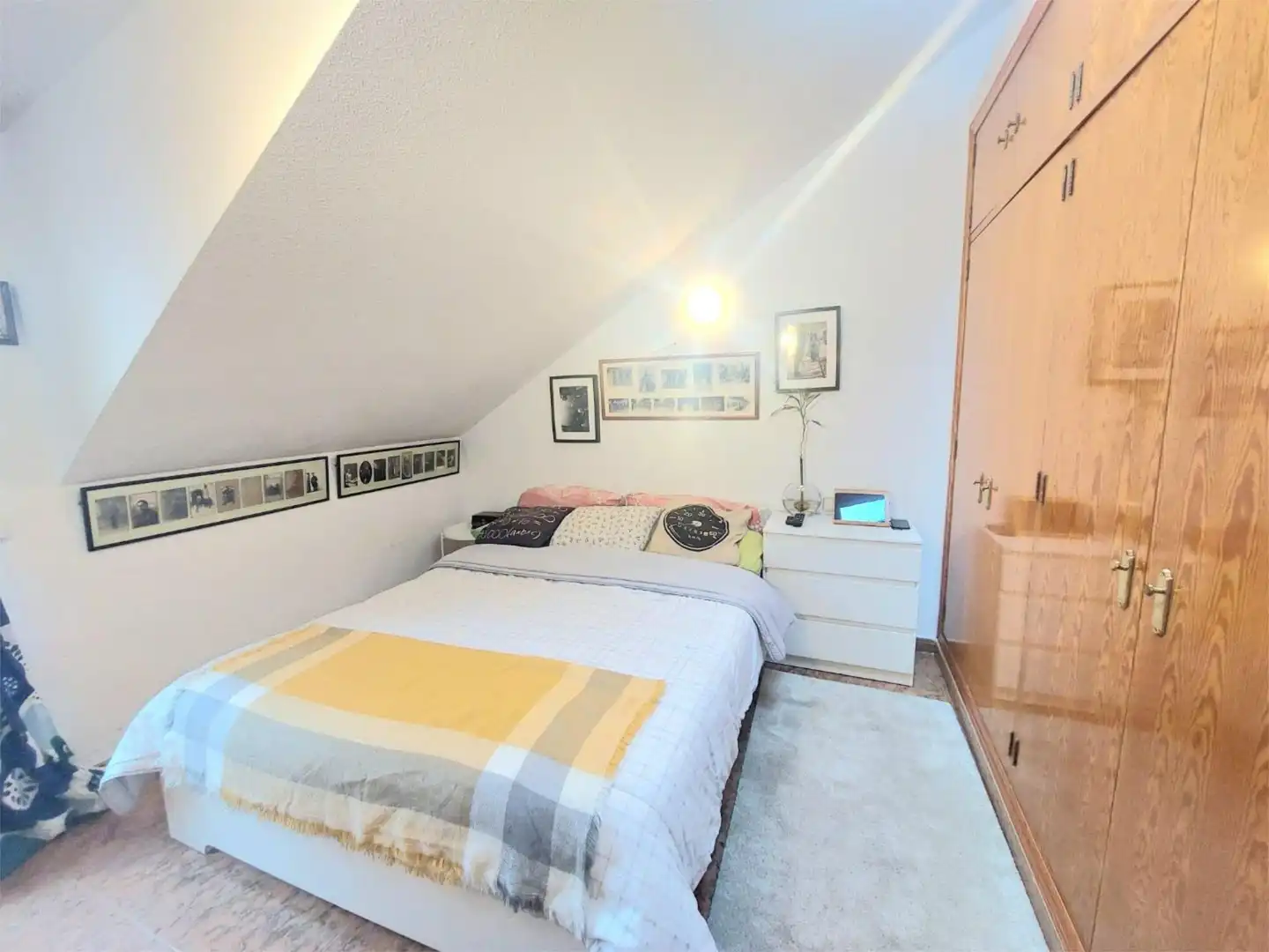 Piso en venta en Calle Cruz Verde, 18, Valdemorillo pueblo Habitación de Piso en venta en Valdemorillo con Calefacción, Terraza y Amueblado