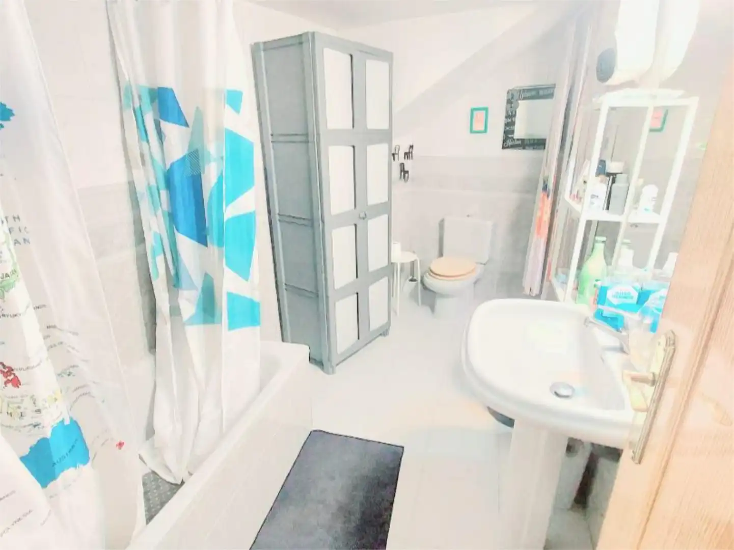 Piso en venta en Calle Cruz Verde, 18, Valdemorillo pueblo Baño de Piso en venta en Valdemorillo con Calefacción, Terraza y Amueblado