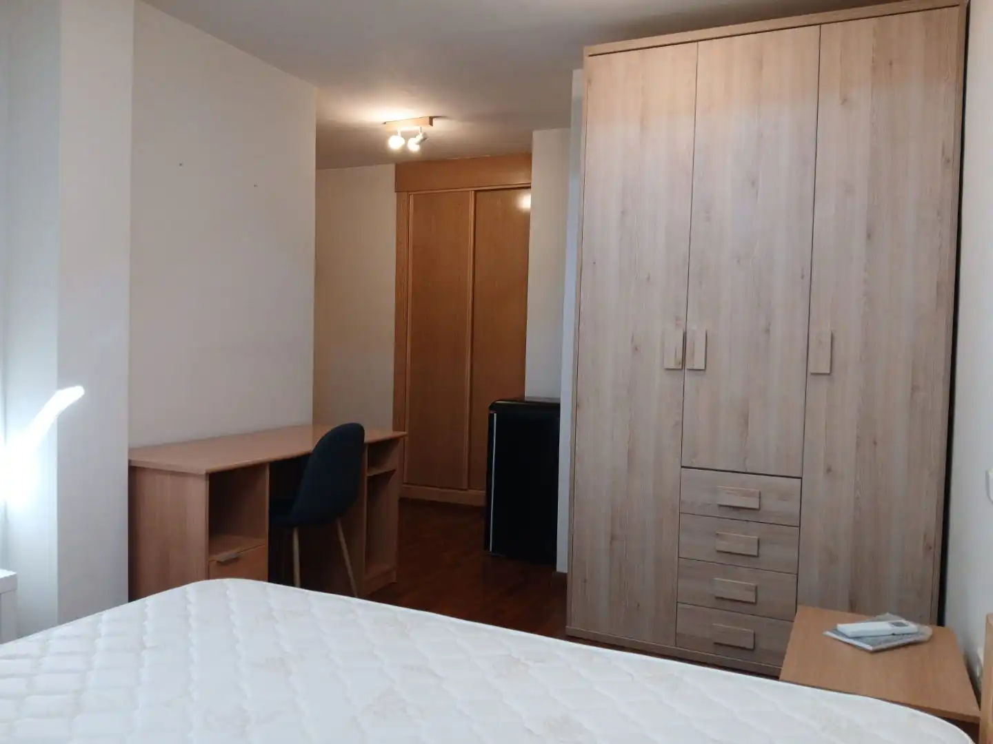 Habitación en Calle de la Corredera Alta, 22, San Martín de Valdeiglesias Habitación de Dúplex para compartir en San Martín de Valdeiglesias con Aire acondicionado, Calefacción y Parquet