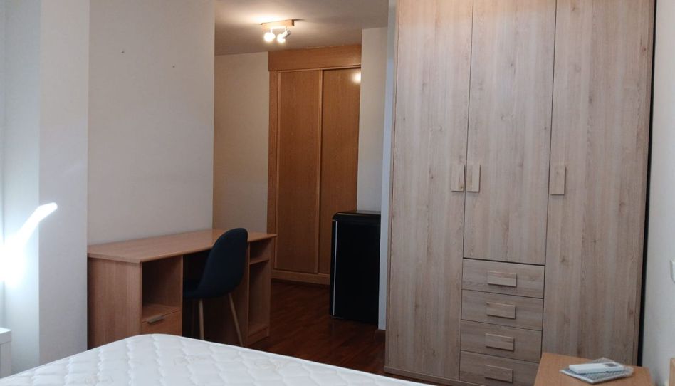 Habitación en Calle de la Corredera Alta, 22, San Martín de Valdeiglesias, Madrid - imagen 1 Foto 1 de Habitación en Calle de la Corredera Alta, 22, San Martín de Valdeiglesias, Madrid