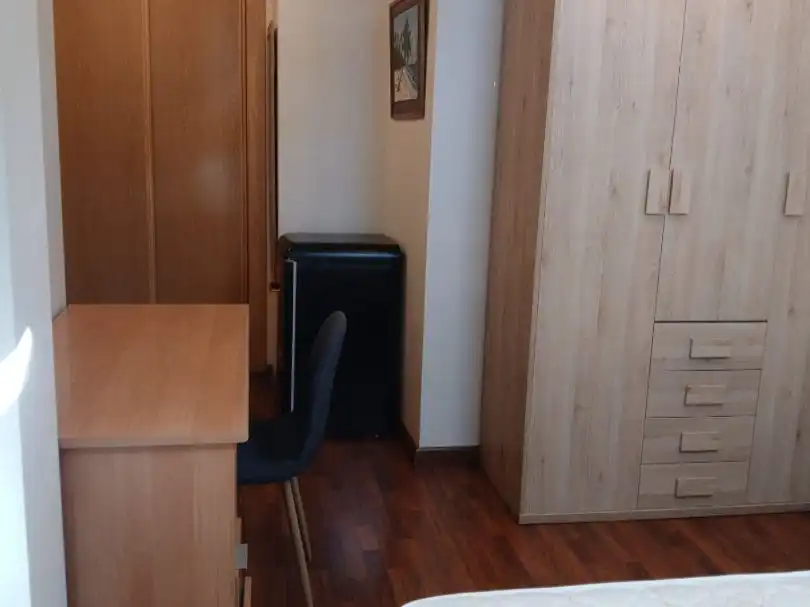 Habitación en Calle de la Corredera Alta, 22, San Martín de Valdeiglesias Habitación de Dúplex para compartir en San Martín de Valdeiglesias con Aire acondicionado, Calefacción y Parquet