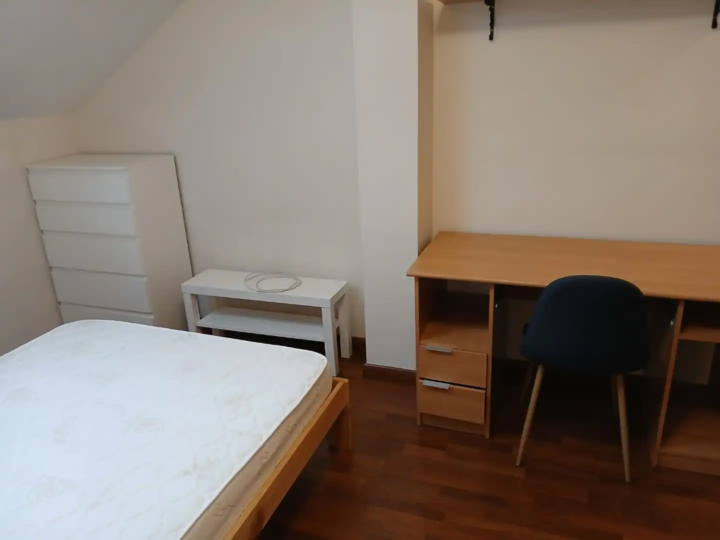 Habitación en Calle de la Corredera Alta, 22, San Martín de Valdeiglesias Habitación de Dúplex para compartir en San Martín de Valdeiglesias con Aire acondicionado, Calefacción y Parquet