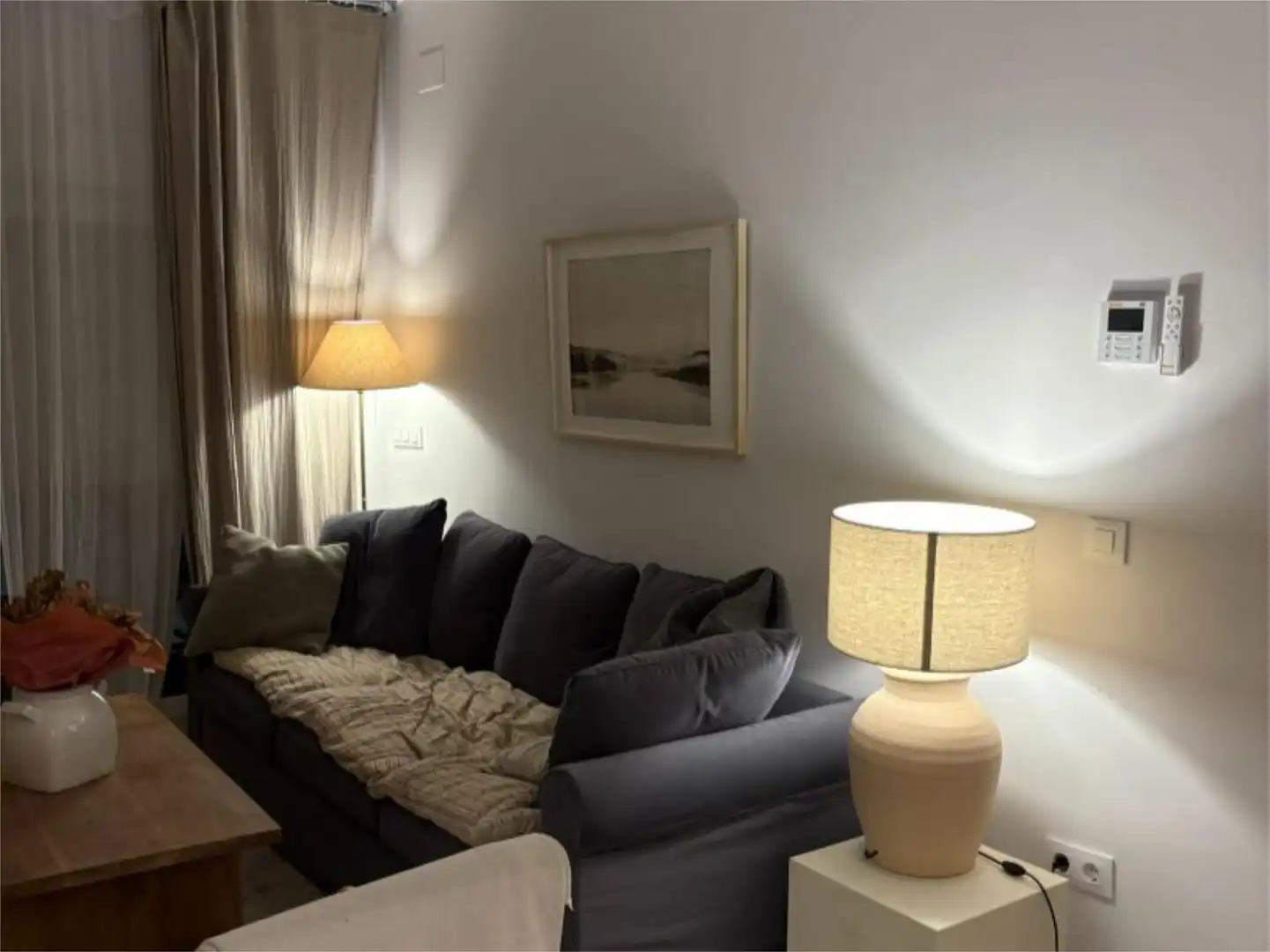 Sala de estar de Piso de alquiler en  Sevilla Capital con Aire acondicionado, Calefacción y Parquet