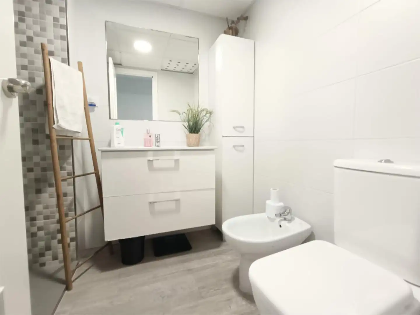 Piso en venta en Carrer del Riu Túria, 40, Ensanche - Río Júcar Baño de Piso en venta en Castellón de la Plana / Castelló de la Plana con Aire acondicionado y Balcón