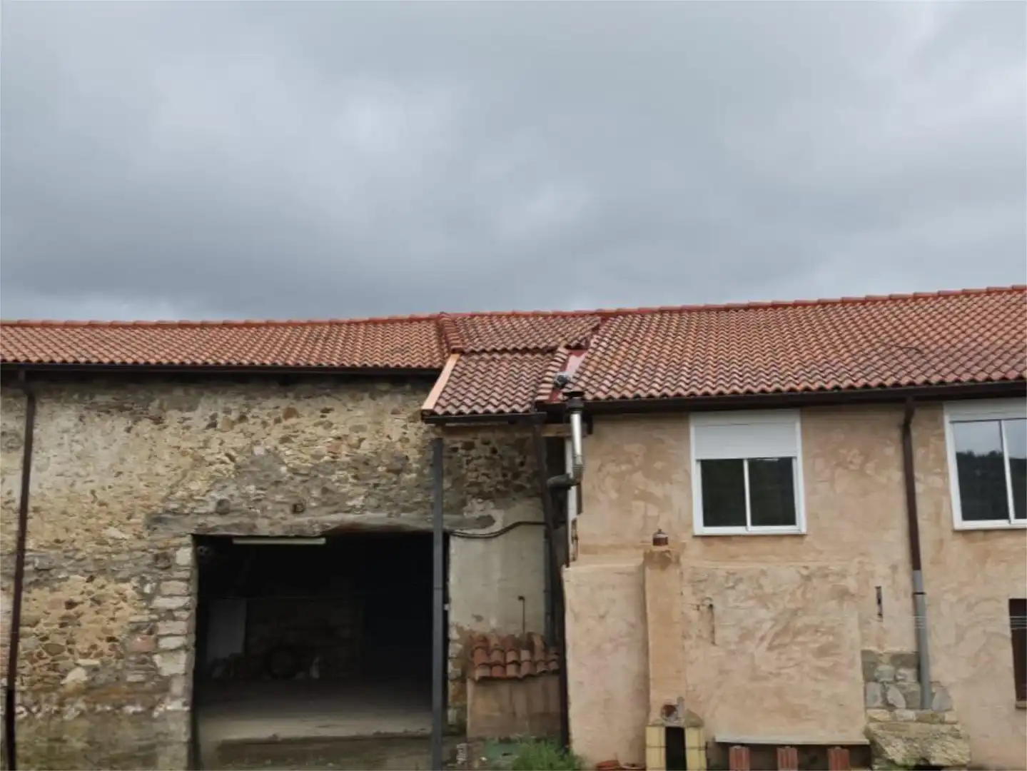 Pis en venda a Calle Real, 25, La Robla Vista exterior de Pis en venda en La Robla amb Calefacció