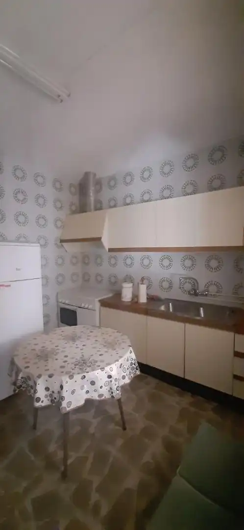 Cuina de Casa adosada en venda en Huéscar amb Moblat