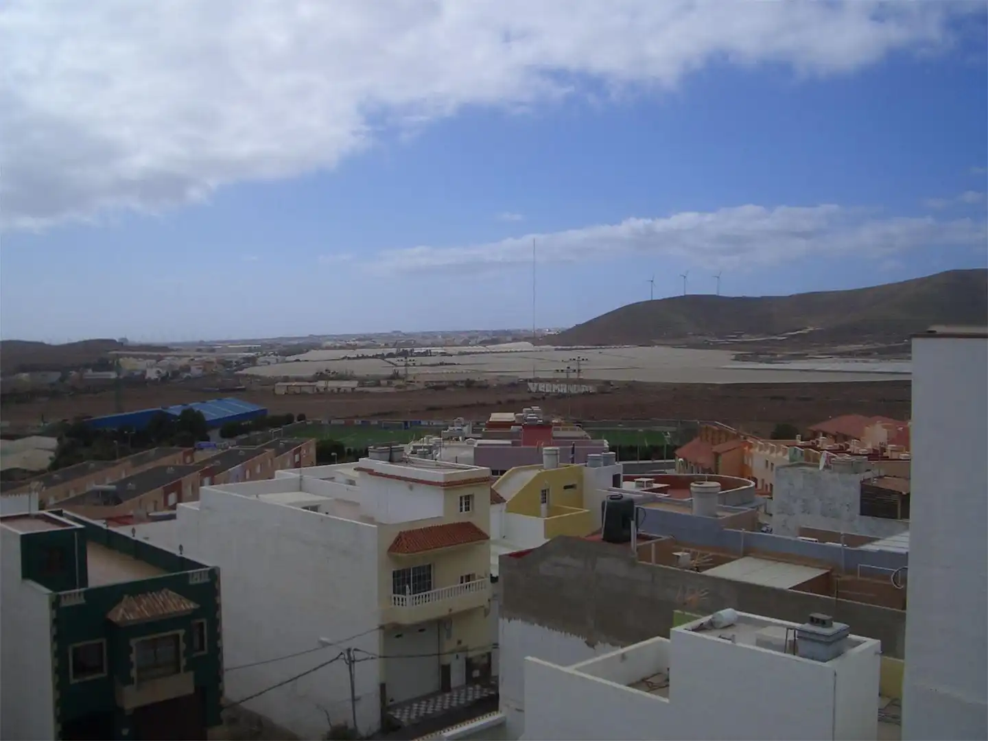 Casa adosada en venta en Calle Hortensia, 20, Montaña los Vélez - Vargas Vista exterior de Casa adosada en venta en Agüimes con Terraza, Trastero y Balcón