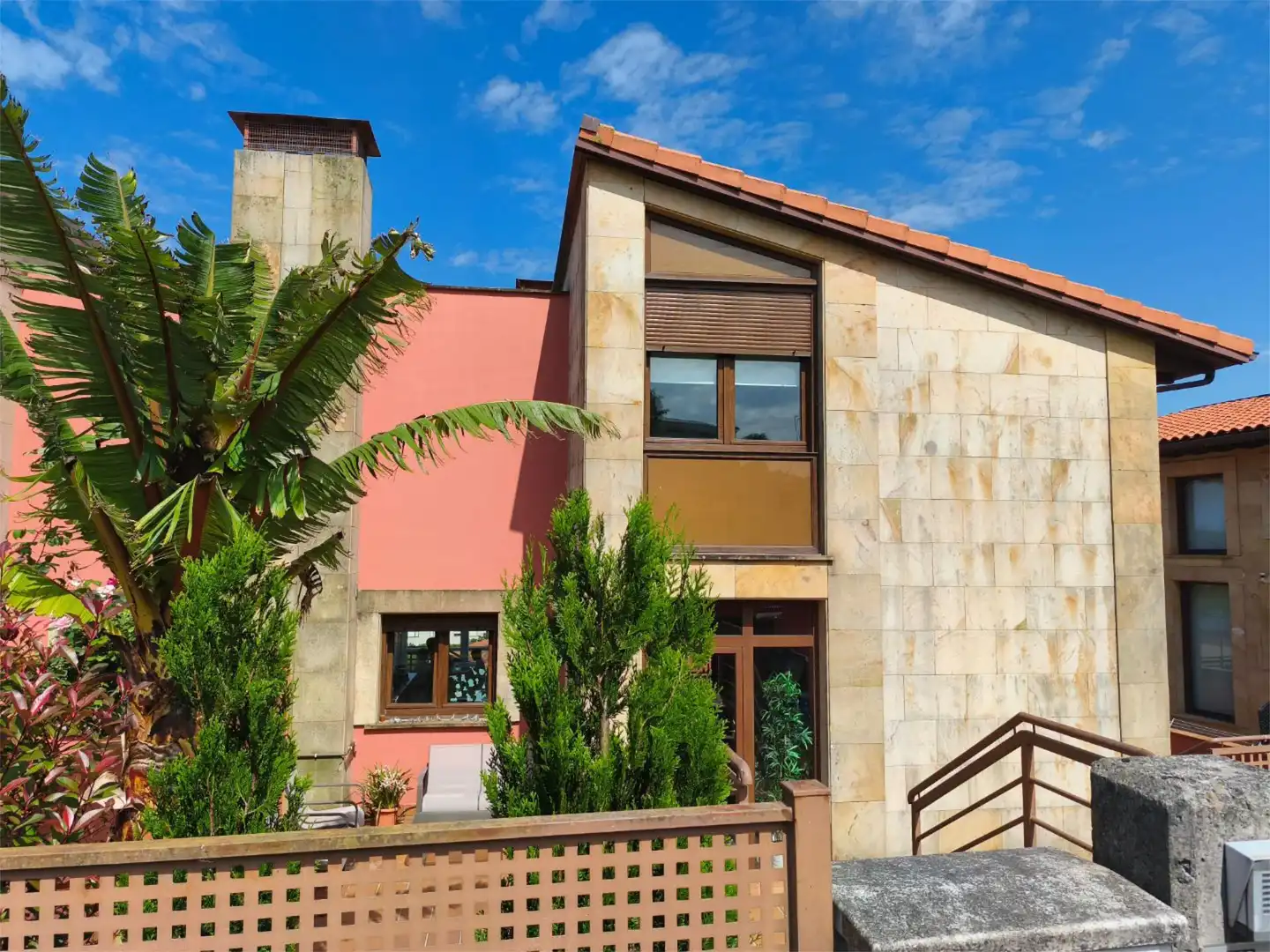 Vista exterior de Casa o chalet en venta en Camargo con Terraza y Balcón