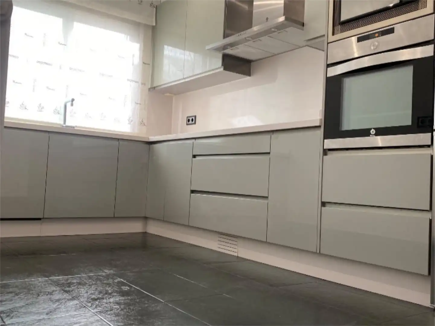 Kitchen of Flat for rent in Vigo   with Heating, Storage room and Video intercom