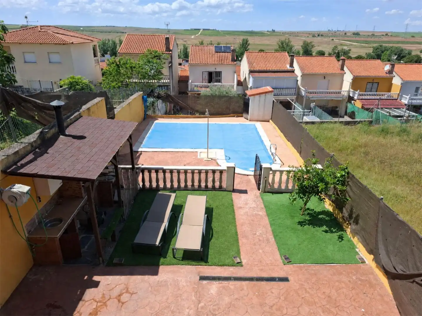 Piscina de Casa o xalet en venda en Otero amb Aire condicionat, Terrassa i Piscina