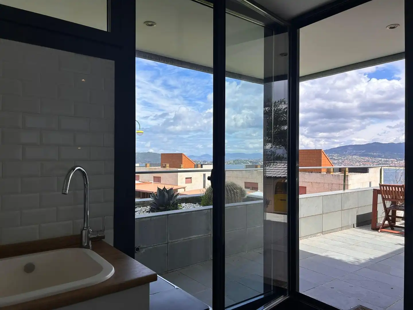 Bathroom of Flat for sale in Baiona  with Heating, Terrace and Storage room