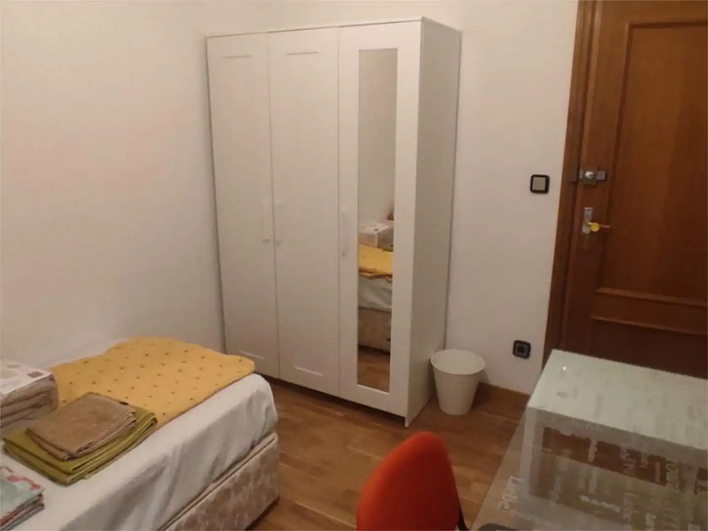 Schlafzimmer von Wohnung zur untervermieten in Valladolid mit Heizung, Parkett und Möbliert