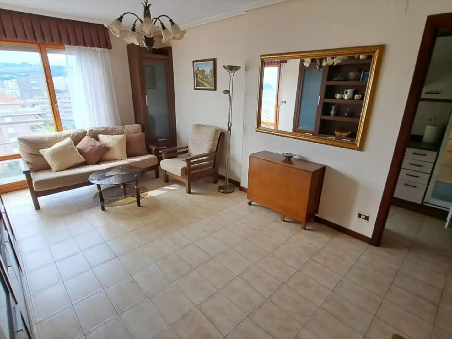 Piso en venta en Avenida Enrique Mowinkel, 41, Zona Playa Sala de estar de Piso en venta en Laredo con Terraza