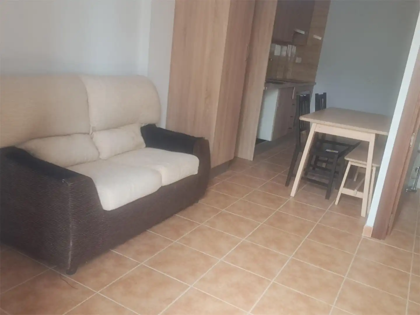 Sala de estar de Casa adosada de alquiler en El Burgo con Amueblado, Horno y Lavadora