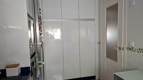Foto 3 de Casa adosada en venta en Calle Rafael Cansino Vega, 17, Aljamar, Tomares