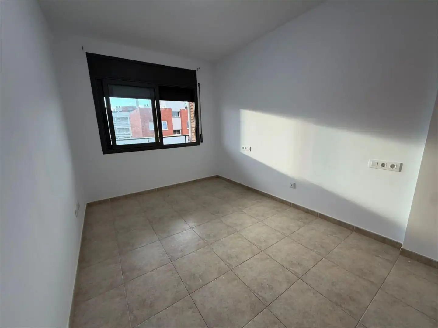 Piso en venta en Carrer Cienfuegos, 5, Fenals Habitación de Piso en venta en Lloret de Mar con Terraza y Balcón