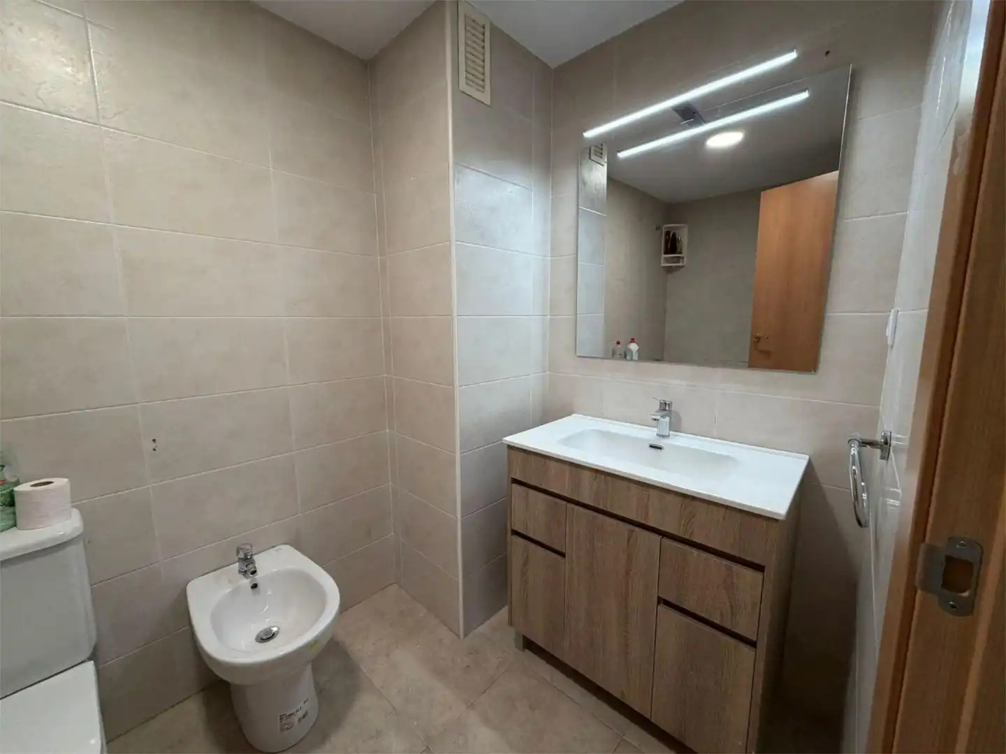 Piso en venta en Carrer Cienfuegos, 5, Fenals Baño de Piso en venta en Lloret de Mar con Terraza y Balcón