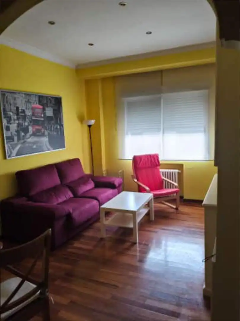 Sala d'estar de Pis de lloguer en  Madrid Capital amb Calefacció i Moblat
