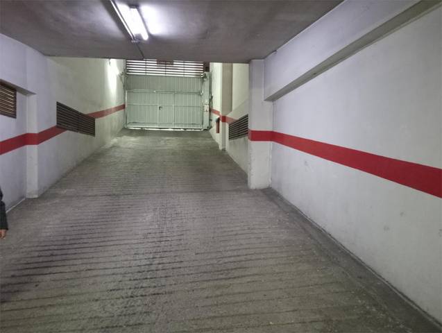 Garaje en Alquiler en Calle de Jaca, 6 en Barrio de Delicias