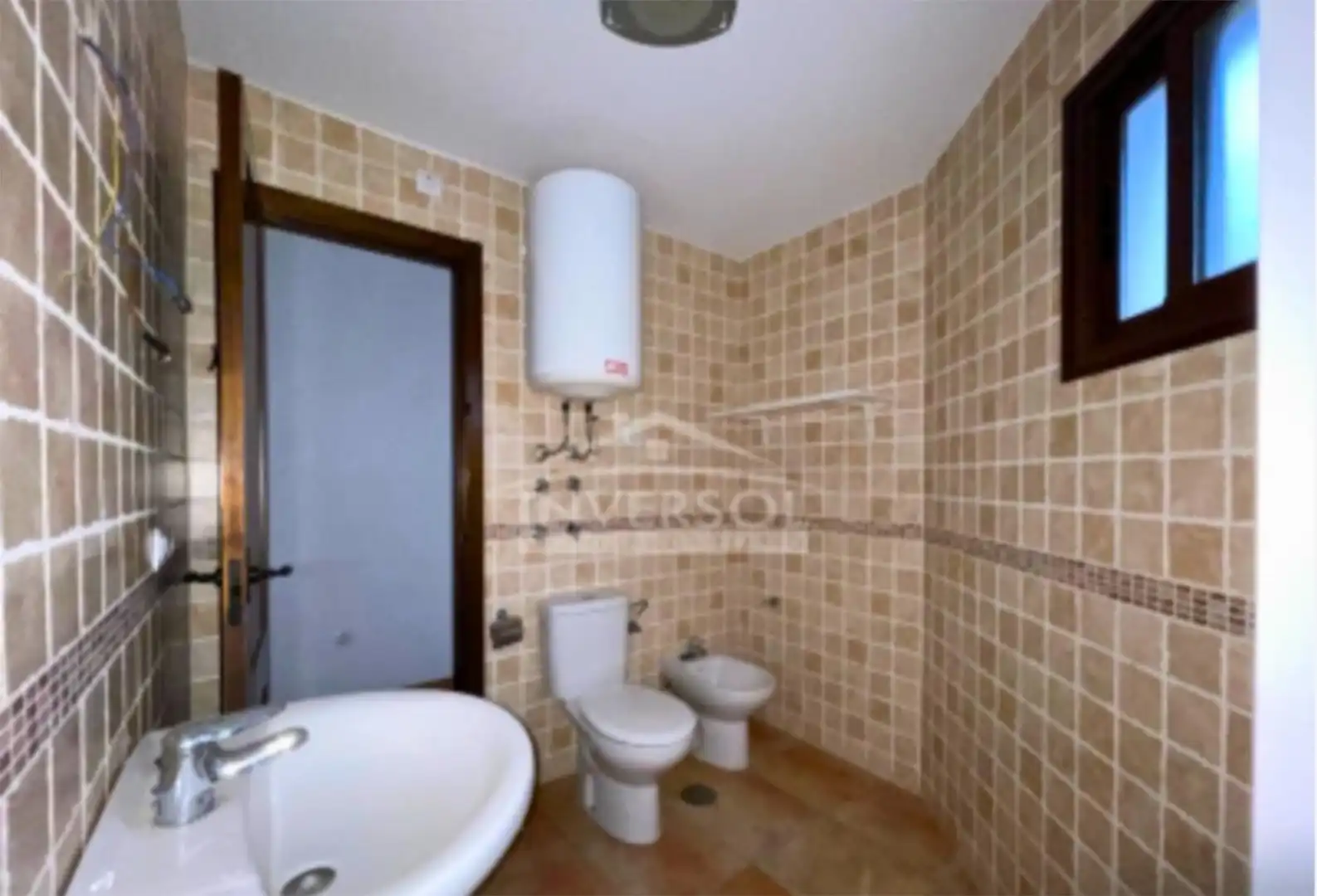 Piso en venta en Calle Taraguacil, 1, Paterna del Río Baño de Piso en venta en Paterna del Río con Terraza y Piscina