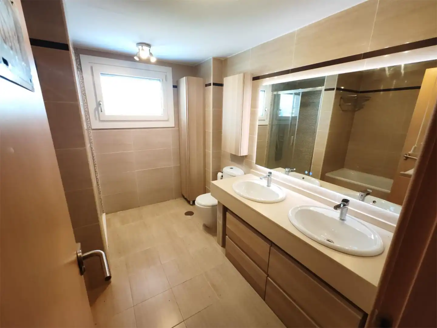 Detached homes for sale in Calle Enric Valor, 12, Alicante Golf Bathroom of Detached homes for sale in Alicante / Alacant with Air Conditioner, Terrace and Swimming Pool