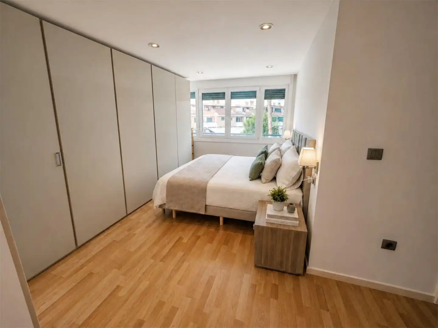 Detached homes for sale in Calle Enric Valor, 12, Alicante Golf Bedroom of Detached homes for sale in Alicante / Alacant with Air Conditioner, Terrace and Swimming Pool