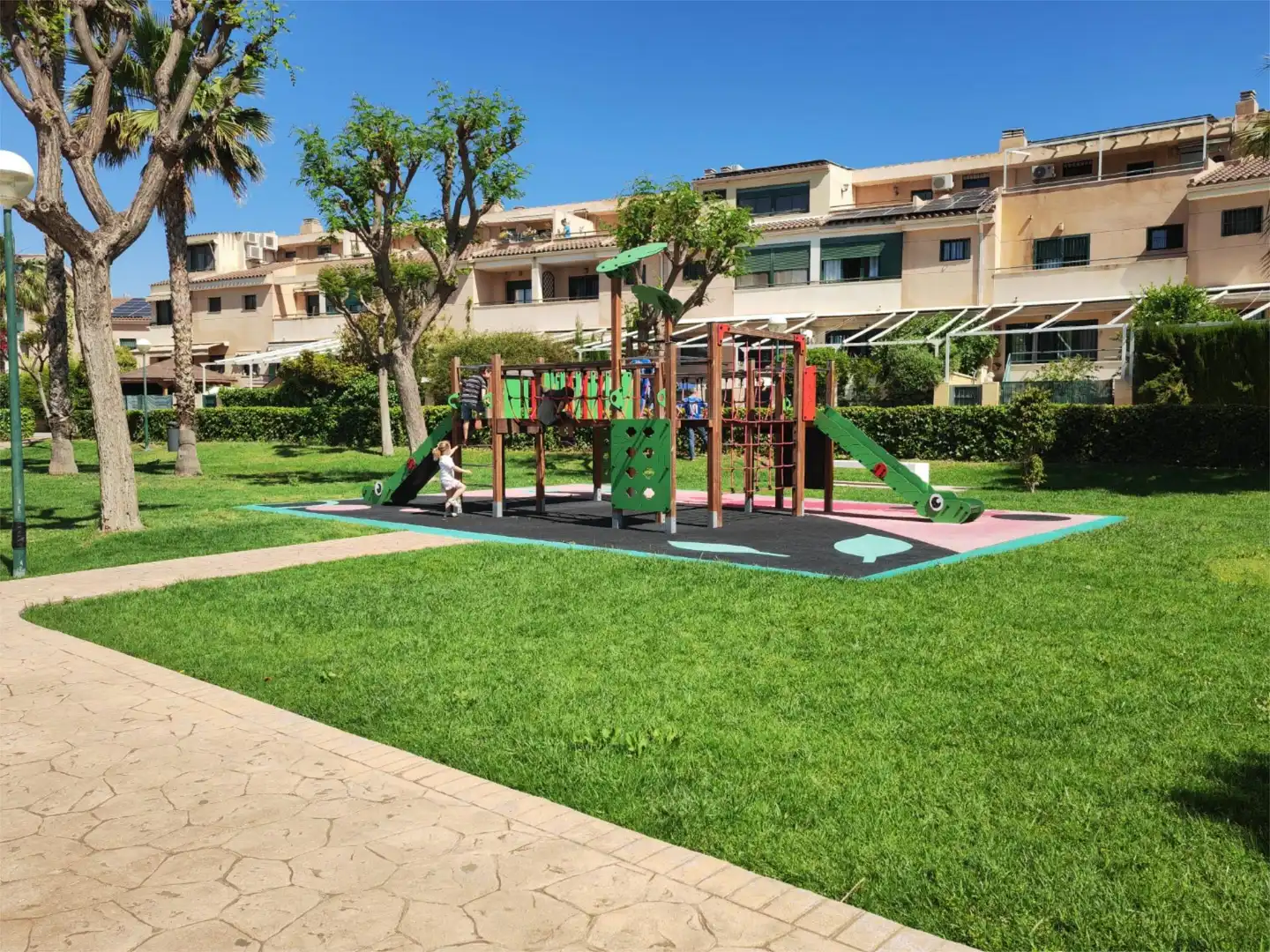 Detached homes for sale in Calle Enric Valor, 12, Alicante Golf Exterior view of Detached homes for sale in Alicante / Alacant with Air Conditioner, Terrace and Swimming Pool