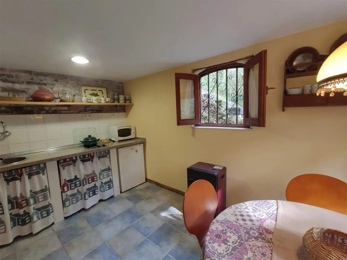 Casa o chalet de alquiler en Calle El Encauce, 2, Santa Marina - Polígono Cocina de Casa o chalet de alquiler en Mieres (Asturias) con Jardín privado, Parquet y Terraza