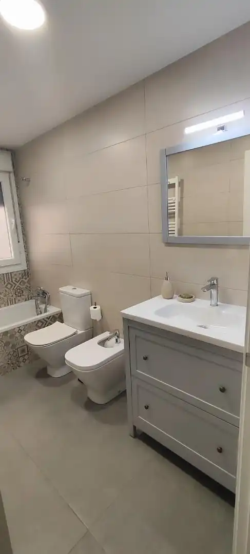 Bathroom of Flat for sale in Toledo  with Air Conditioner, Heating and Parquet flooring