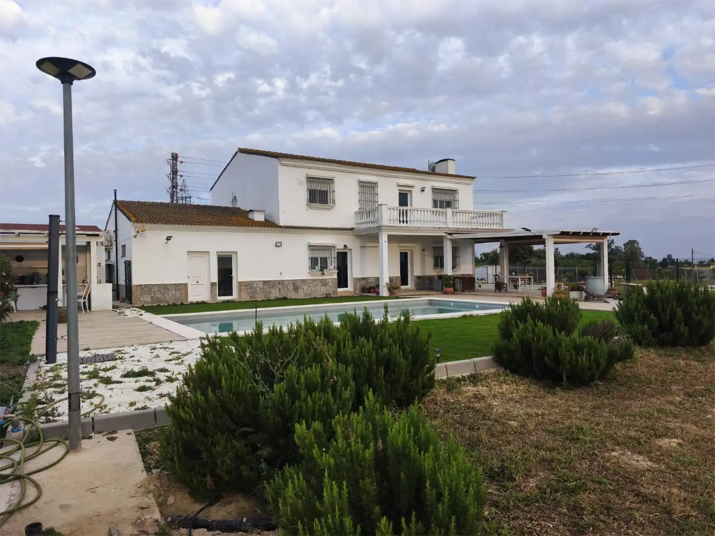 Houses for sale in Carretera Cartuja-Pino Solete, 2, Parque Atlántico - Ronda este Exterior view of Houses for sale in Jerez de la Frontera with Private garden, Terrace and Swimming Pool
