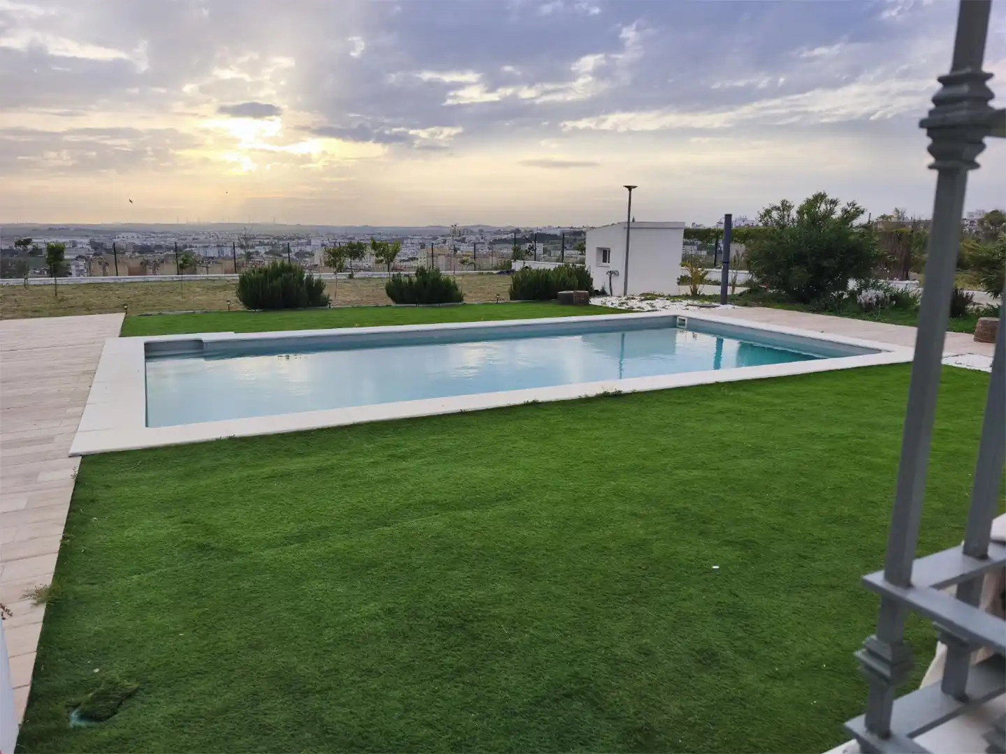 Houses for sale in Carretera Cartuja-Pino Solete, 2, Parque Atlántico - Ronda este Swimming pool of Houses for sale in Jerez de la Frontera with Private garden, Terrace and Swimming Pool