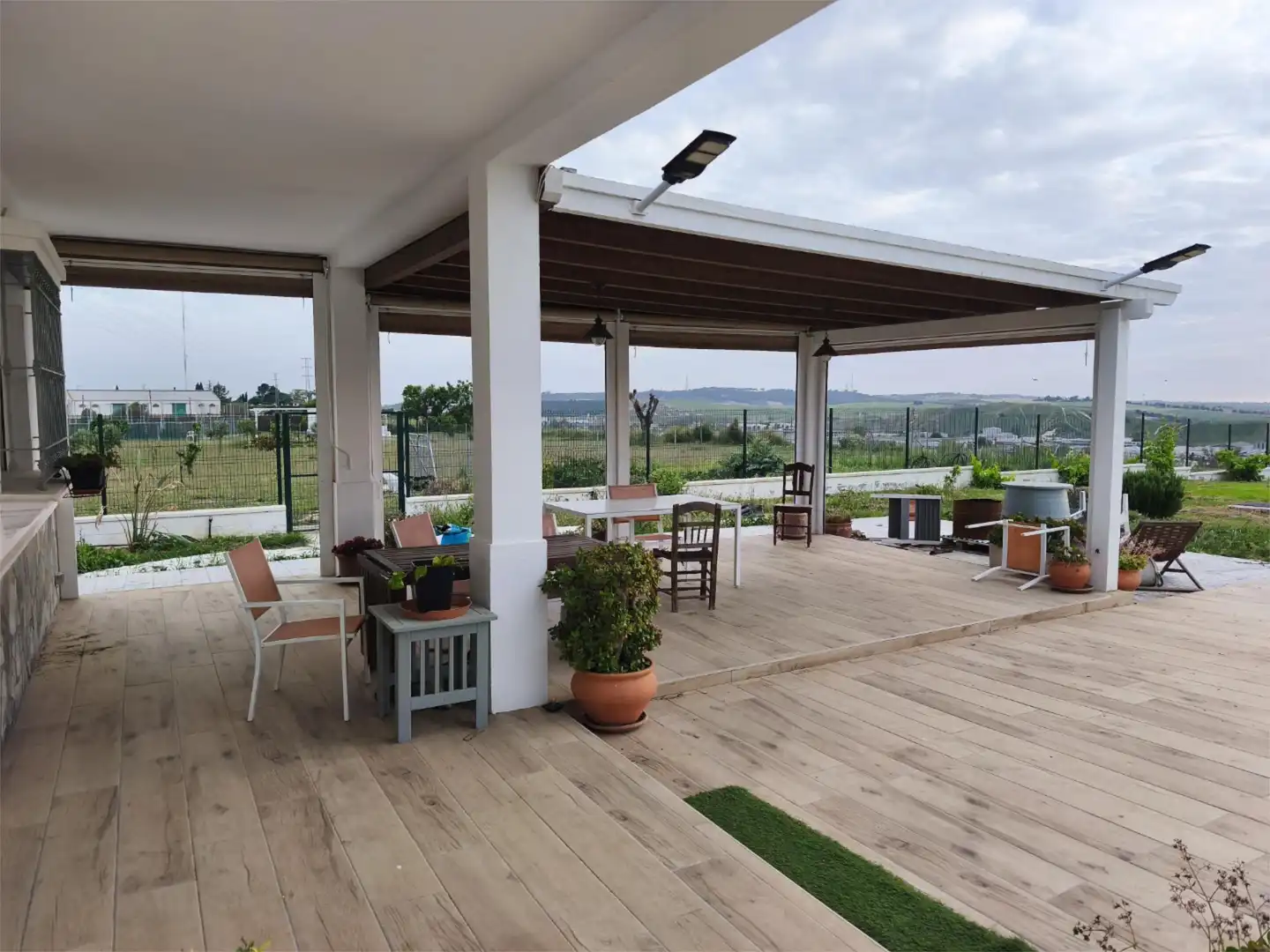Houses for sale in Carretera Cartuja-Pino Solete, 2, Parque Atlántico - Ronda este Terrace of Houses for sale in Jerez de la Frontera with Private garden, Terrace and Swimming Pool