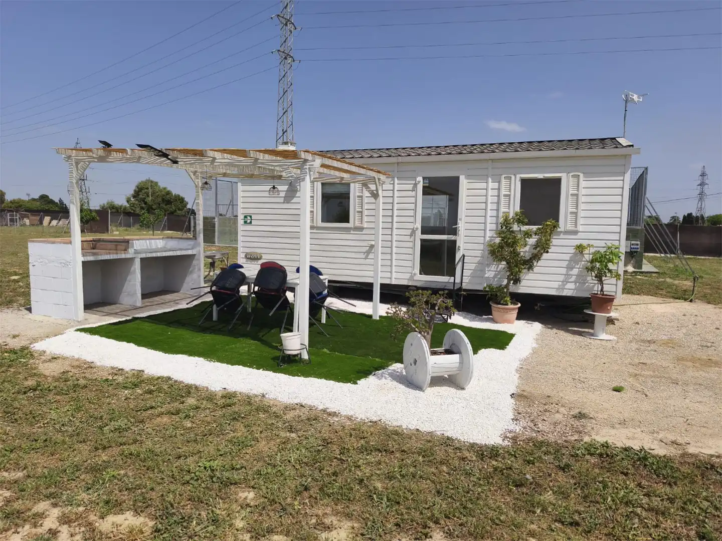 Houses for sale in Carretera Cartuja-Pino Solete, 2, Parque Atlántico - Ronda este Terrace of Houses for sale in Jerez de la Frontera with Private garden, Terrace and Swimming Pool