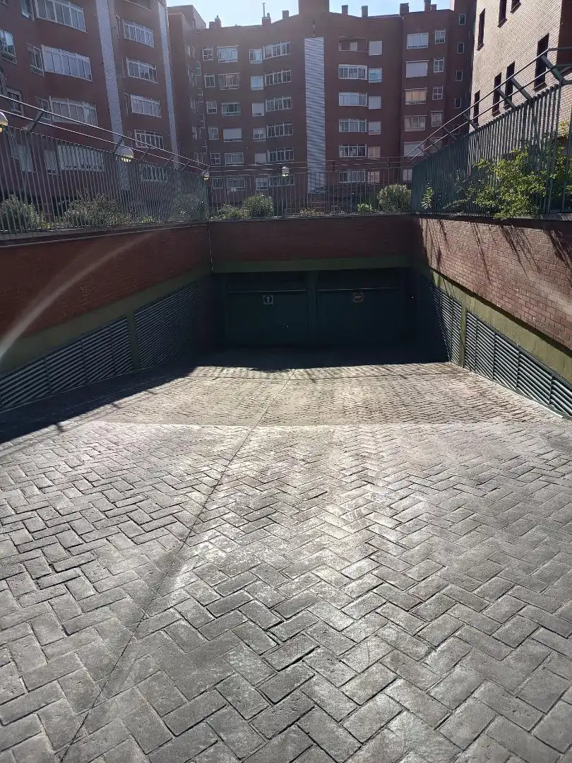 Parking of Garage for rent in Valladolid Capital