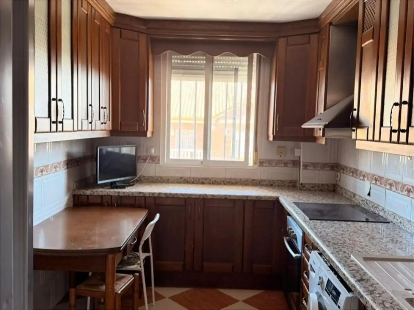 Flat for rent in Calle la Robla, 3, Valdebebas - Valdefuentes Kitchen of Flat for rent in Madrid Capital with Air Conditioner and Balcony