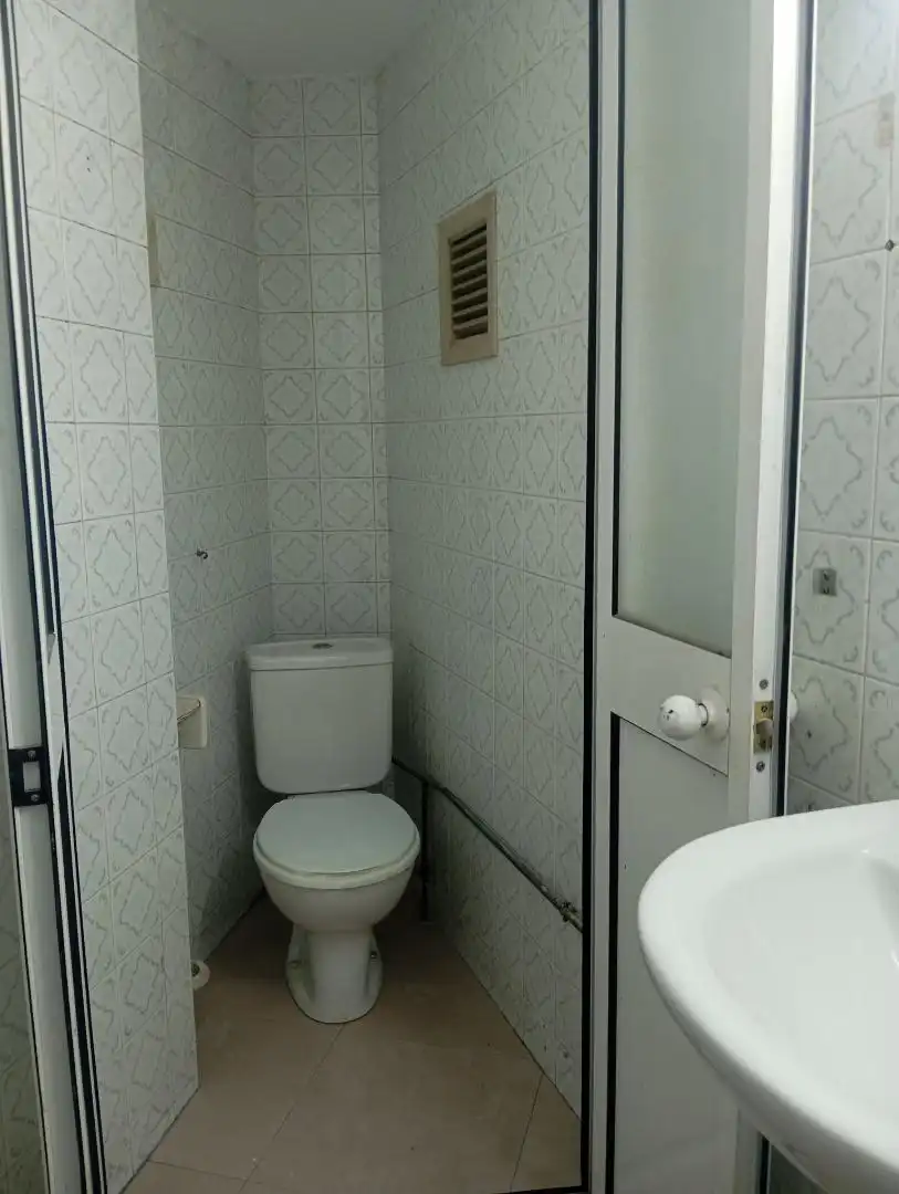 Local de alquiler en Calle Alfonso XI, 45, Ciudad Jardín Baño de Local de alquiler en Sevilla con Aire acondicionado