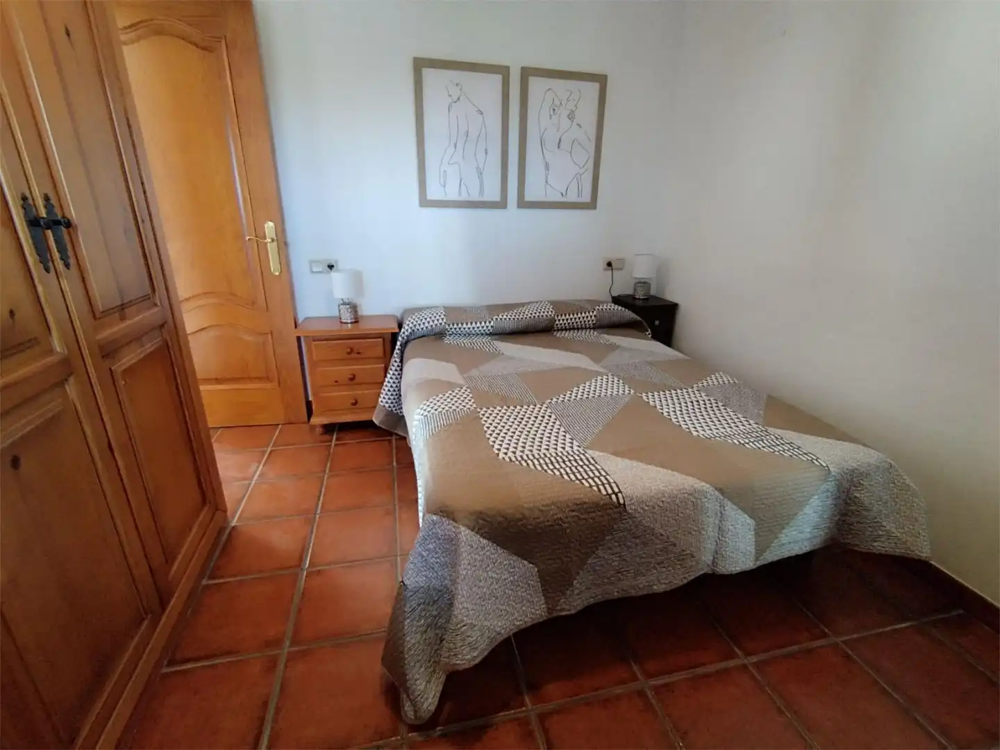 Piso en venta en Avenida Ricardo Navarrete, 14, San Cristóbal Habitación de Piso en venta en Ronda con Aire acondicionado, Calefacción y Amueblado