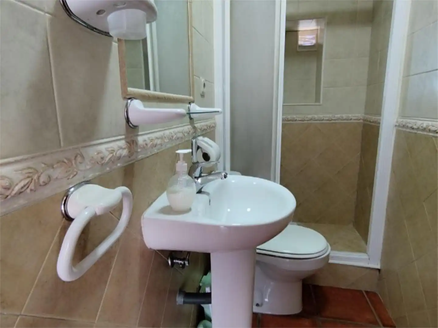 Piso en venta en Avenida Ricardo Navarrete, 14, San Cristóbal Baño de Piso en venta en Ronda con Aire acondicionado, Calefacción y Amueblado