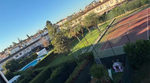 Casa adosada en venta en Avenida de la Motilla, 28, La Motilla - Fuente del Rey, Dos Hermanas - imagen 3 Foto 3 de Casa adosada en venta en Avenida de la Motilla, 28, La Motilla - Fuente del Rey, Dos Hermanas