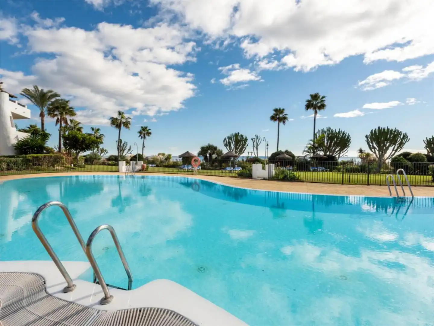 Garden of Flat for rent in Estepona  with Air Conditioner, Heating and Private garden